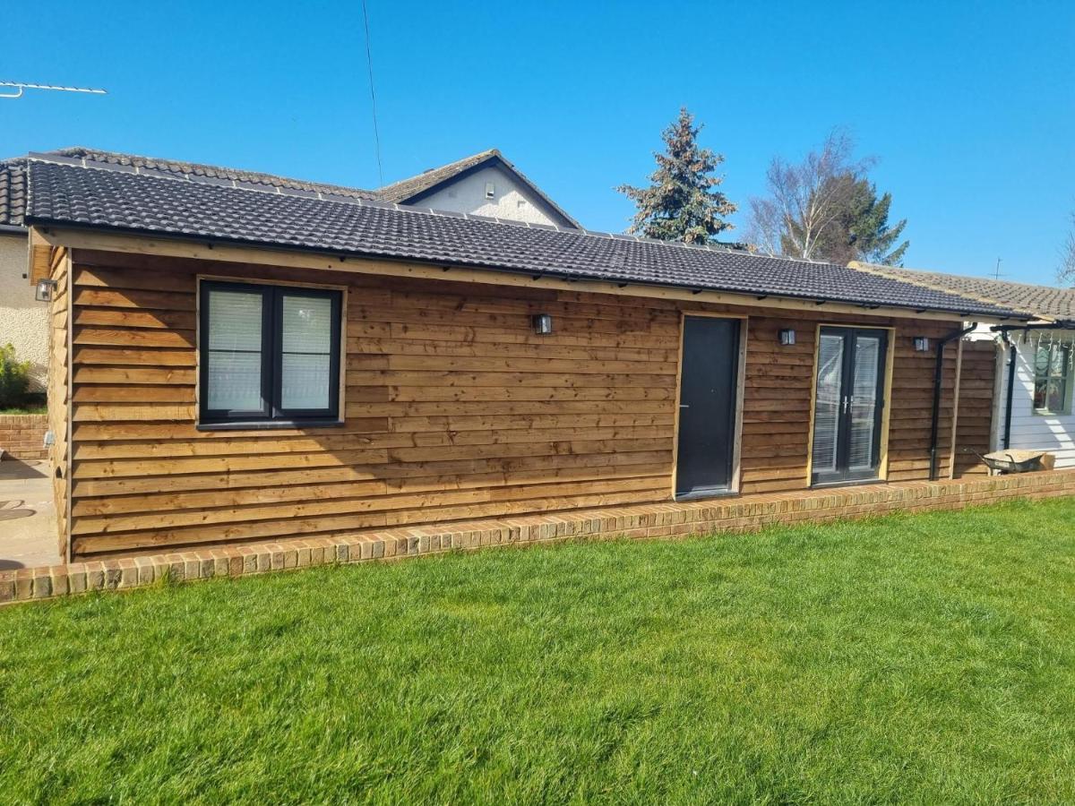 Lodge The Birch Located In Pegsdon Hexton